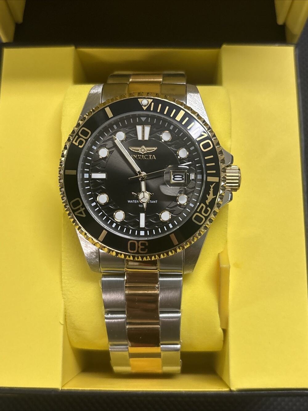 Men’s Invicta Pro Diver Currentwave 43M Steel Gold Black Dial New 30023